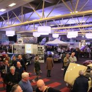 Blick in die Halle der Ckubstände - Interclassics Maastricht 2019