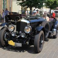 Am Nachmittag führte die 4. Lions Voreifel Classic über den Marktplatz. - OCRE Oldtimertreffen 2019