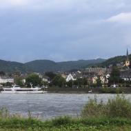 Blick von Remagen auf Linz am Rhein