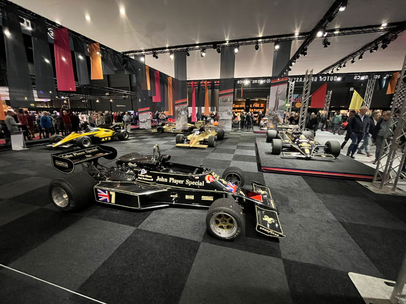 die diesjährige Sonderausstellung *Dutch Grand Prix Classics* zeigte F1-Wagen aus der Formel 1-Geschichte des Circuit Zandvoort - OCRE Besuch der Interclassics Maastricht 2023
